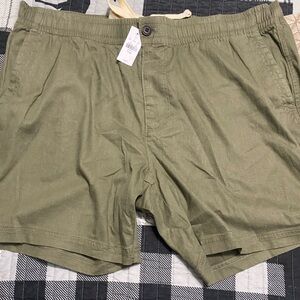 UpWest brand new shorts size XL brand new.